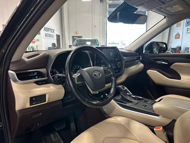 2021 Toyota Highlander XLE | Irving, Texas | Hopper Motorplex