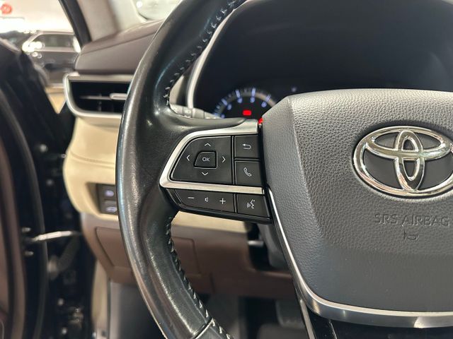 2021 Toyota Highlander XLE | Irving, Texas | Hopper Motorplex 2021 Toyota Highlander XLE | Irving, Texas | Hopper Motorplex