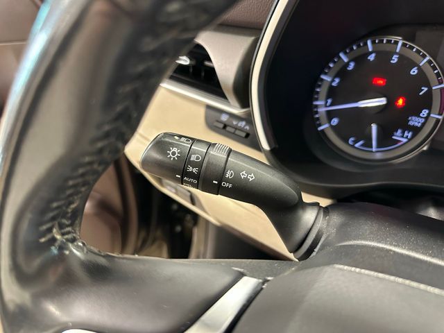 2021 Toyota Highlander XLE | Irving, Texas | Hopper Motorplex 2021 Toyota Highlander XLE | Irving, Texas | Hopper Motorplex