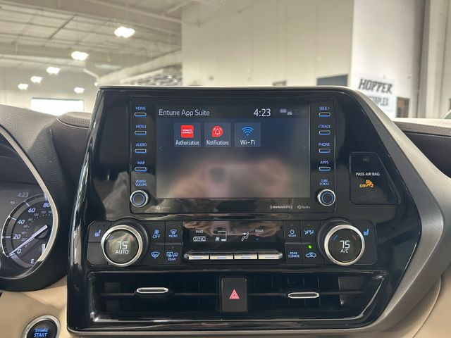 2021 Toyota Highlander XLE | Irving, Texas | Hopper Motorplex