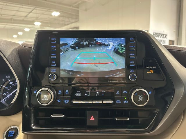 2021 Toyota Highlander XLE | Irving, Texas | Hopper Motorplex