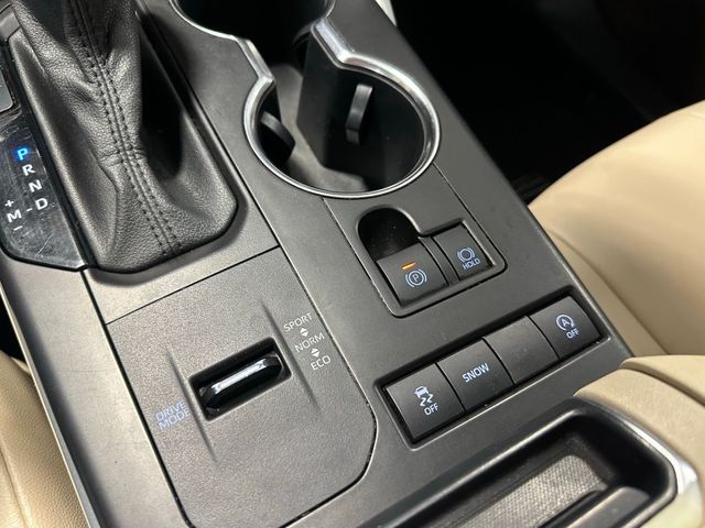 2021 Toyota Highlander XLE | Irving, Texas | Hopper Motorplex