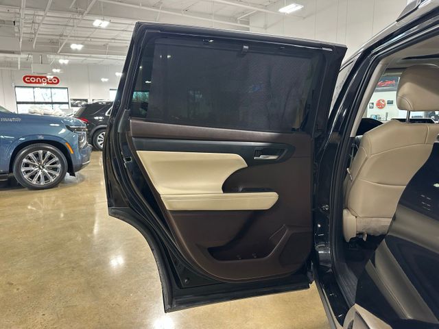 2021 Toyota Highlander XLE | Irving, Texas | Hopper Motorplex