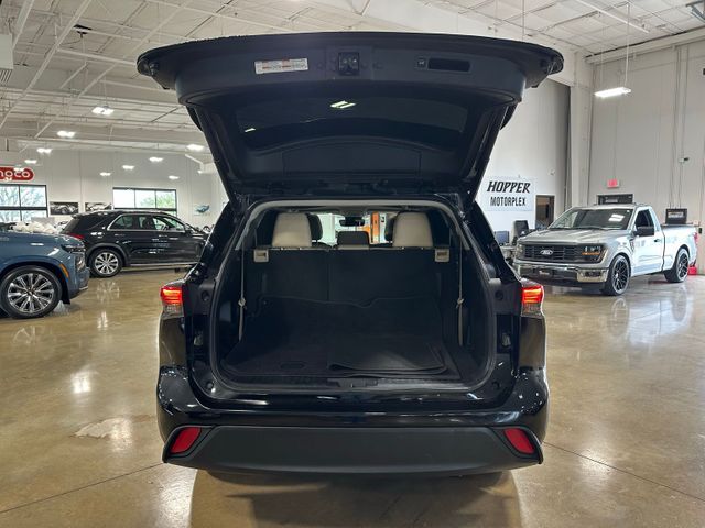 2021 Toyota Highlander XLE | Irving, Texas | Hopper Motorplex 2021 Toyota Highlander XLE | Irving, Texas | Hopper Motorplex