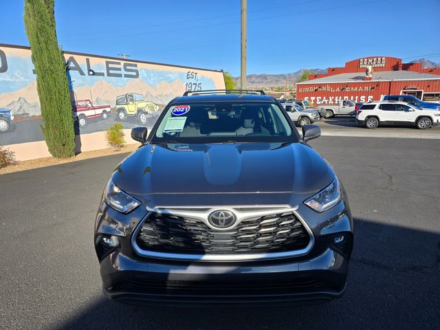 2021 Toyota Highlander LE