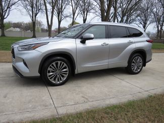 2021 Toyota Highlander Platinum AWD   MSRP New $50,742 - Used Cars Memphis - Hallum Motors Marion, Arkansas 72364 in Marion, Arkansas 72364