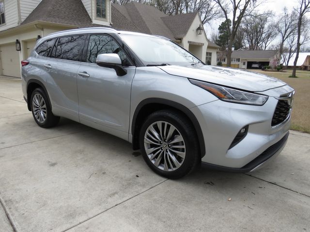 2021 Toyota Highlander Platinum AWD   MSRP New $50,742