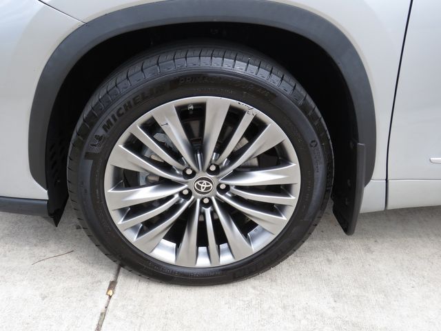2021 Toyota Highlander Platinum AWD   MSRP New $50,742