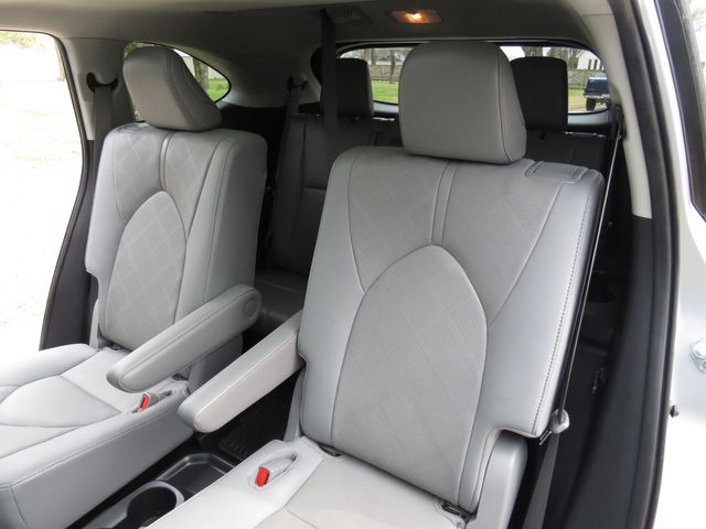 2021 Toyota Highlander Platinum AWD   MSRP New $50,742