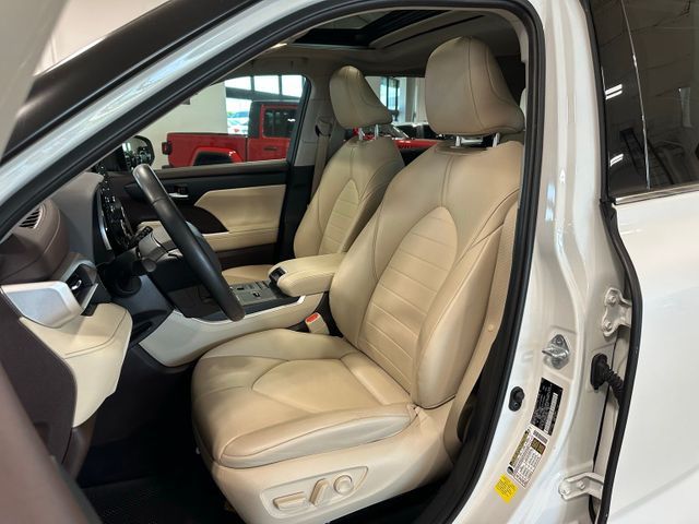 2021 Toyota Highlander XLE