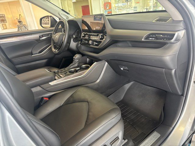 2021 Toyota Highlander Limited | Rome, GA | Knight's Car Store