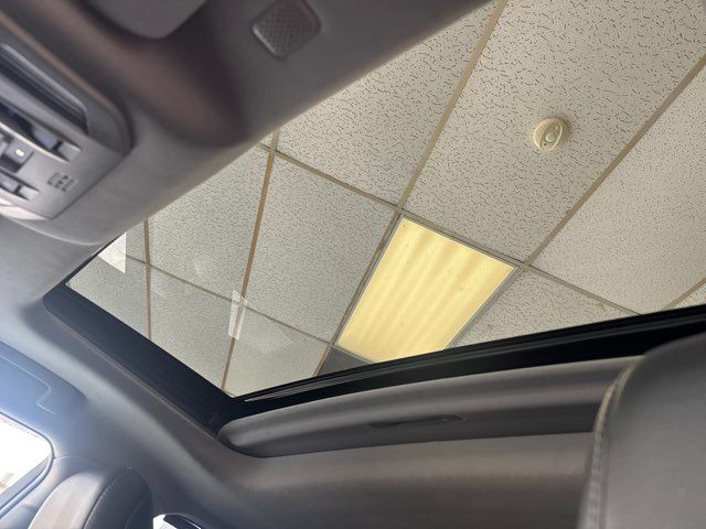 2021 Toyota Highlander Limited | Rome, GA | Knight's Car Store 2021 Toyota Highlander Limited | Rome, GA | Knight's Car Store