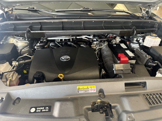 2021 Toyota Highlander Limited | Rome, GA | Knight's Car Store 2021 Toyota Highlander Limited | Rome, GA | Knight's Car Store