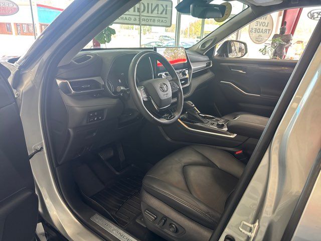 2021 Toyota Highlander Limited | Rome, GA | Knight's Car Store 2021 Toyota Highlander Limited | Rome, GA | Knight's Car Store