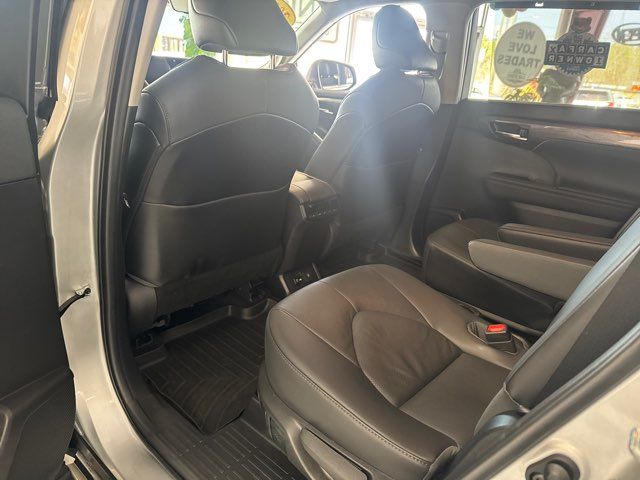 2021 Toyota Highlander Limited | Rome, GA | Knight's Car Store