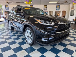 2021 Toyota Highlander Limited | Rome, GA | Knight's Car Store
