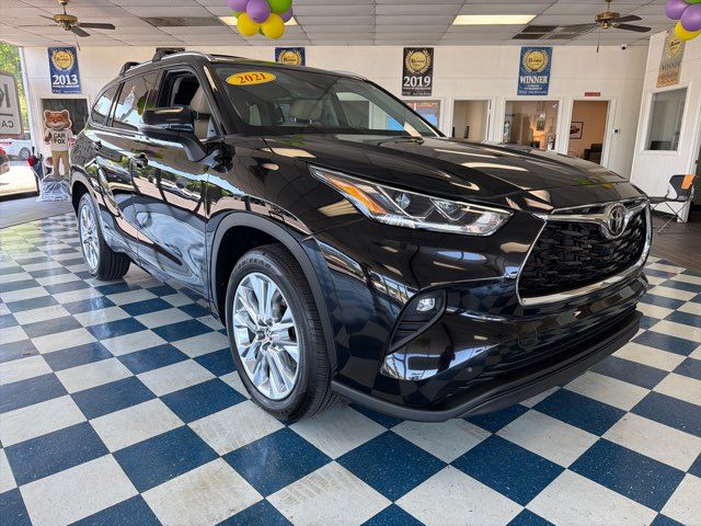 2021 Toyota Highlander Limited | Rome, GA | Knight's Car Store