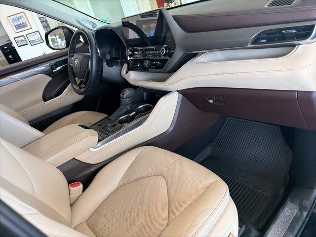 2021 Toyota Highlander Limited | Rome, GA | Knight's Car Store 2021 Toyota Highlander Limited | Rome, GA | Knight's Car Store