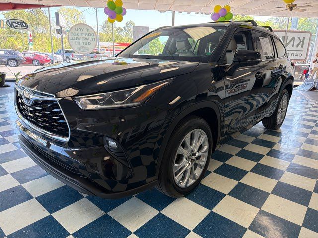 2021 Toyota Highlander Limited | Rome, GA | Knight's Car Store 2021 Toyota Highlander Limited | Rome, GA | Knight's Car Store