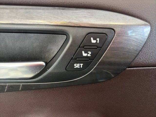 2021 Toyota Highlander Limited | Rome, GA | Knight's Car Store 2021 Toyota Highlander Limited | Rome, GA | Knight's Car Store