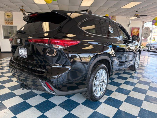 2021 Toyota Highlander Limited | Rome, GA | Knight's Car Store 2021 Toyota Highlander Limited | Rome, GA | Knight's Car Store