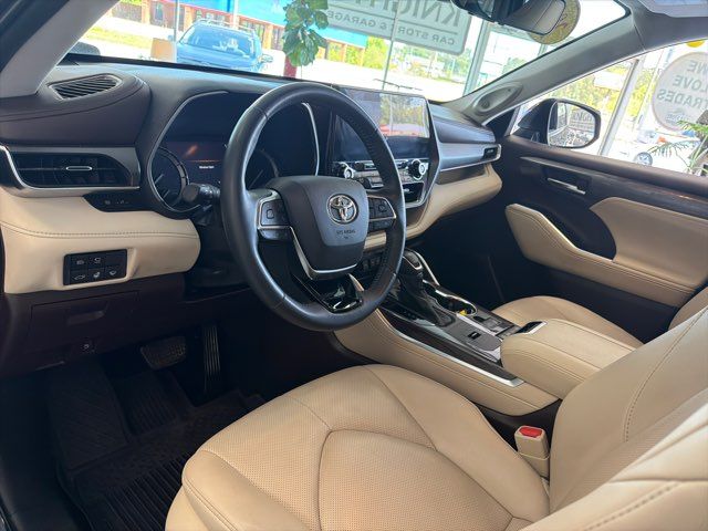 2021 Toyota Highlander Limited | Rome, GA | Knight's Car Store