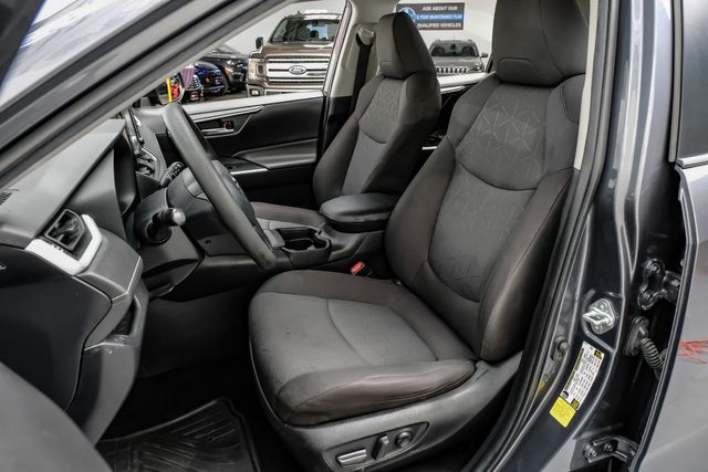 2021 Toyota RAV4 XLE | Addison, TX | Addison Autoplex