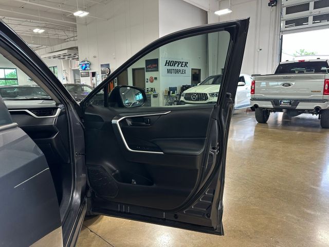 2021 Toyota RAV4 LE | Irving, Texas | Hopper Motorplex