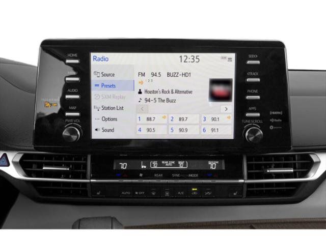 2021 Toyota   Sienna Hybrid New Style  XLE l 3rd row