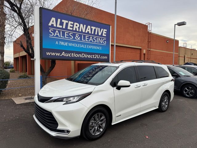 2021 Toyota Sienna XLE 8-Passenger | Mesa, Arizona | Auction-Direct2U
