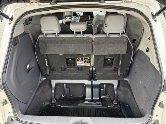 2021 Toyota Sienna XLE 8-Passenger