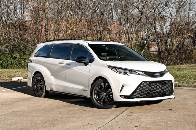 2021 Toyota Sienna XSE 7-Passenger Radar Cruise Nav Power Liftgate XM 2021 Toyota Sienna XSE 7-Passenger Radar Cruise Nav Power Liftgate XM