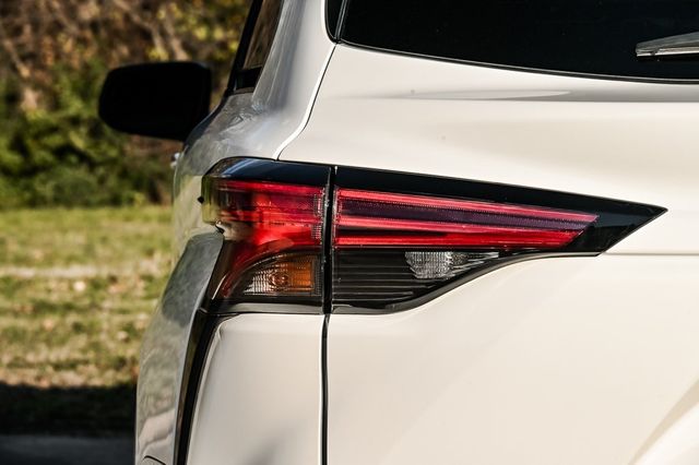 2021 Toyota Sienna XSE 7-Passenger Radar Cruise Nav Power Liftgate XM 2021 Toyota Sienna XSE 7-Passenger Radar Cruise Nav Power Liftgate XM