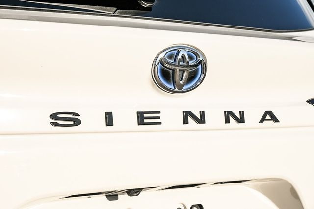 2021 Toyota Sienna XSE 7-Passenger Radar Cruise Nav Power Liftgate XM 2021 Toyota Sienna XSE 7-Passenger Radar Cruise Nav Power Liftgate XM