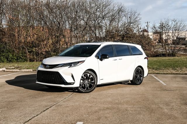 2021 Toyota Sienna XSE 7-Passenger Radar Cruise Nav Power Liftgate XM 2021 Toyota Sienna XSE 7-Passenger Radar Cruise Nav Power Liftgate XM
