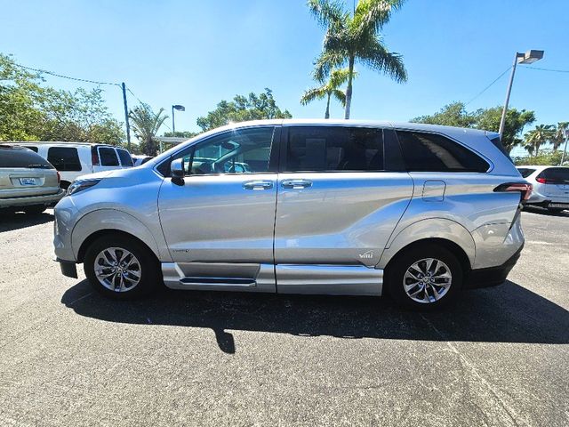 2021 Toyota Sienna XLE Wheelchair Van Handicap Ramp Van  