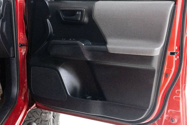 2021 Toyota Tacoma SR5 V6 4x4 4dr Double Cab 5.0 ft SB | Houston, TX | Houston Auto Credit 2021 Toyota Tacoma SR5 V6 4x4 4dr Double Cab 5.0 ft SB | Houston, TX | Houston Auto Credit