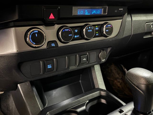 2021 Toyota Tacoma SR5 V6 4x4 4dr Double Cab 5.0 ft SB | Houston, TX | Houston Auto Credit 2021 Toyota Tacoma SR5 V6 4x4 4dr Double Cab 5.0 ft SB | Houston, TX | Houston Auto Credit