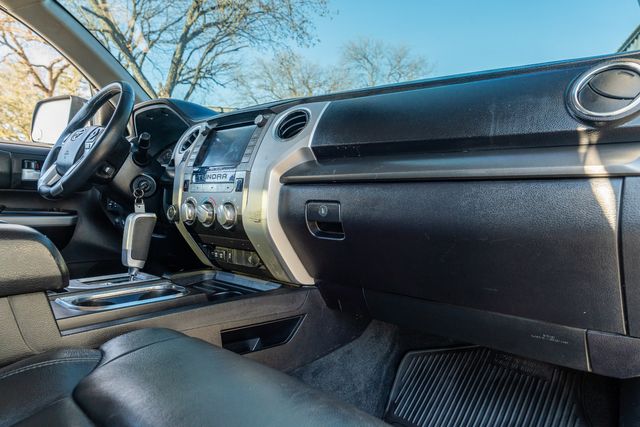 2021 Toyota Tundra SR5 CREWMAX 4X4 W/ UPGRADES / 1-OWNER | Austin, TX | Rocky Mountain Truck Stop Austin 2021 Toyota Tundra SR5 CREWMAX 4X4 W/ UPGRADES / 1-OWNER | Austin, TX | Rocky Mountain Truck Stop Austin