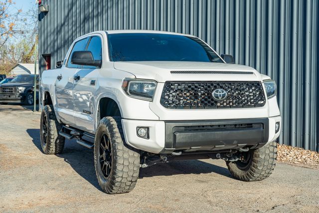 2021 Toyota Tundra SR5 CREWMAX 4X4 W/ UPGRADES / 1-OWNER | Austin, TX | Rocky Mountain Truck Stop Austin 2021 Toyota Tundra SR5 CREWMAX 4X4 W/ UPGRADES / 1-OWNER | Austin, TX | Rocky Mountain Truck Stop Austin