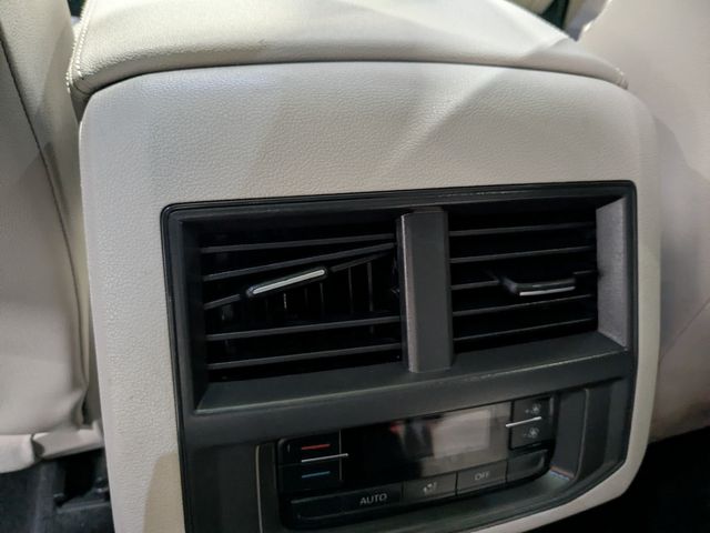 2021 Volkswagen Atlas V6 SEL 4Motion | Lake Forest IL | Executive Motor Carz