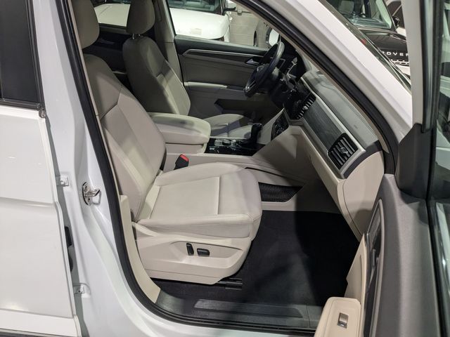 2021 Volkswagen Atlas V6 SEL 4Motion | Lake Forest IL | Executive Motor Carz