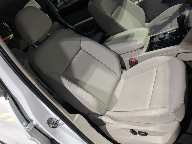 2021 Volkswagen Atlas V6 SEL 4Motion | Lake Forest IL | Executive Motor Carz 2021 Volkswagen Atlas V6 SEL 4Motion | Lake Forest IL | Executive Motor Carz