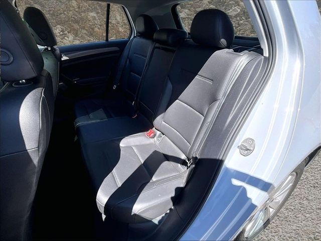 2021 Volkswagen Golf TSI