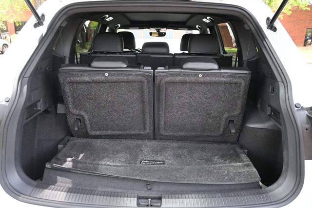 2021 Volkswagen Tiguan SE R-Line Black