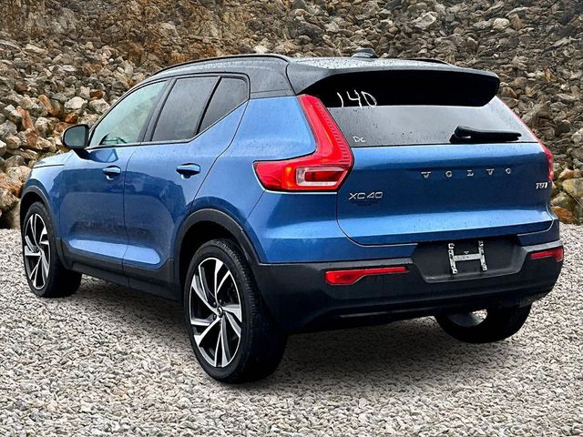 2021 Volvo XC40 T5 R-Design