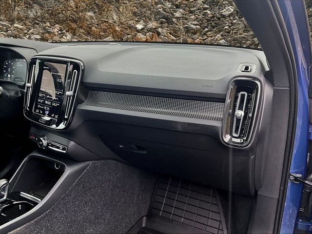 2021 Volvo XC40 T5 R-Design