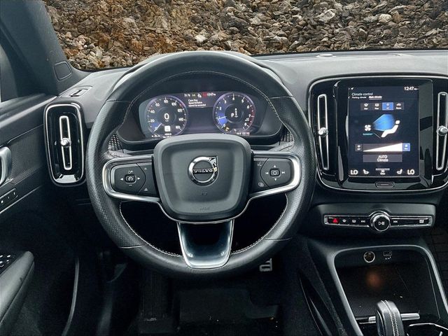 2021 Volvo XC40 T5 R-Design