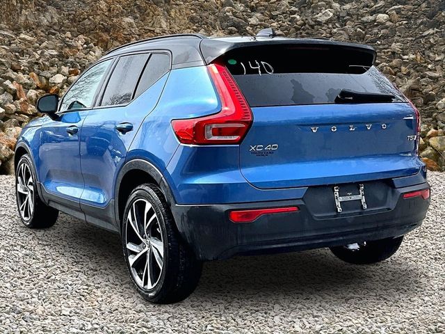 2021 Volvo XC40 T5 R-Design