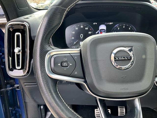 2021 Volvo XC40 T5 R-Design